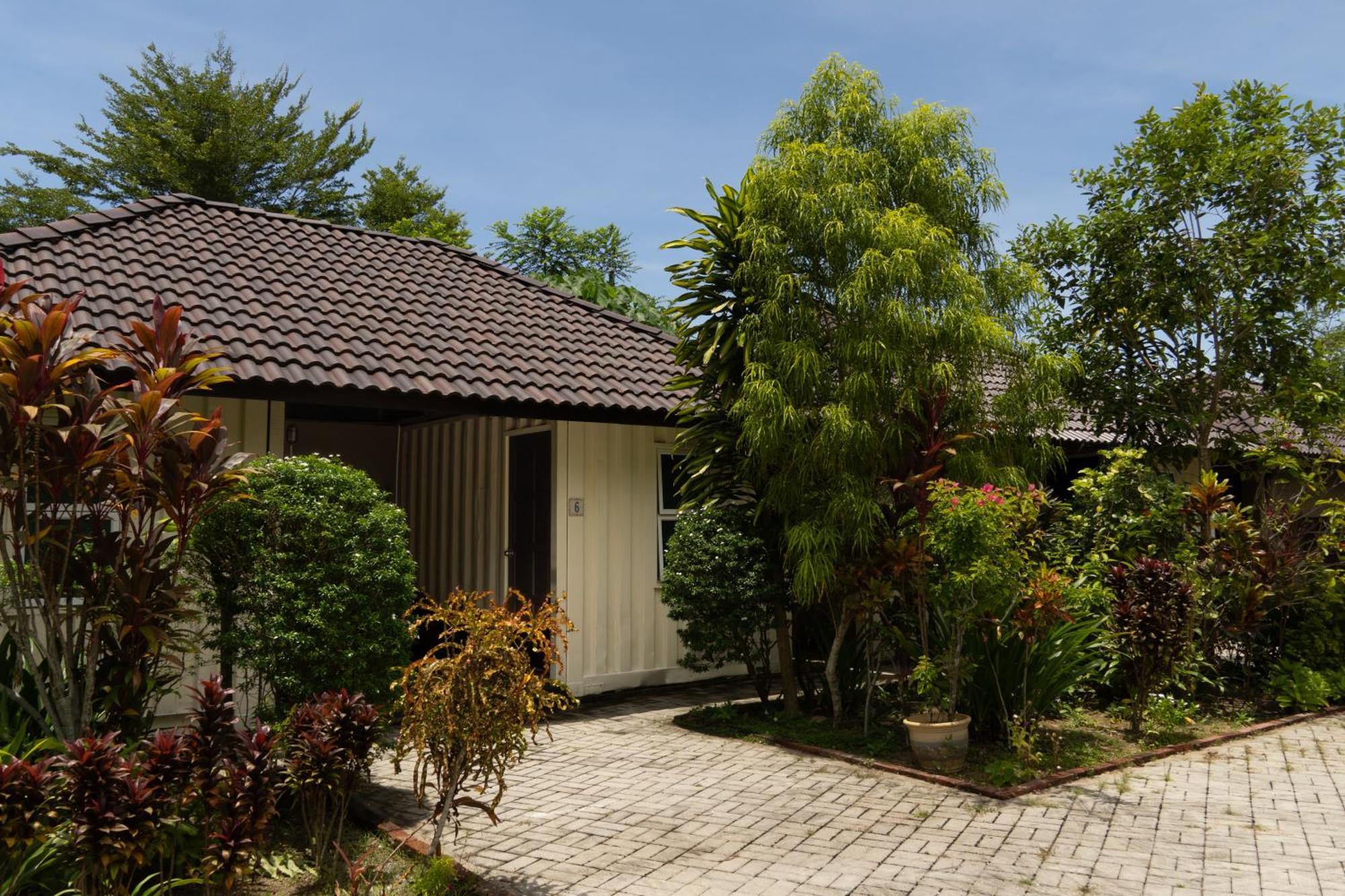 Bambu Getaway Apartment Kuah Exterior photo